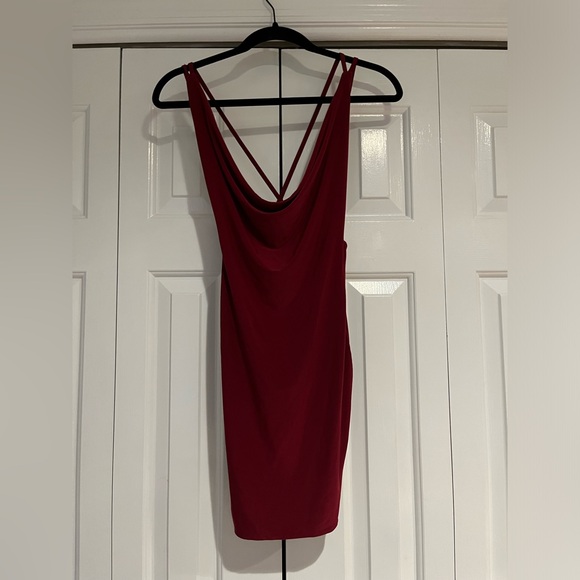 PrettyLittleThing Dresses & Skirts - PRETTYLITTLETHING short red dress size 6